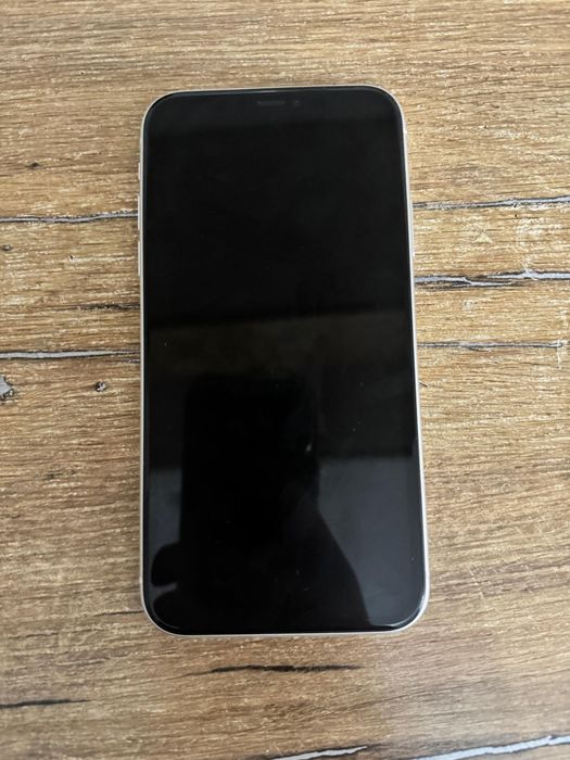 Iphone 11 хорошый