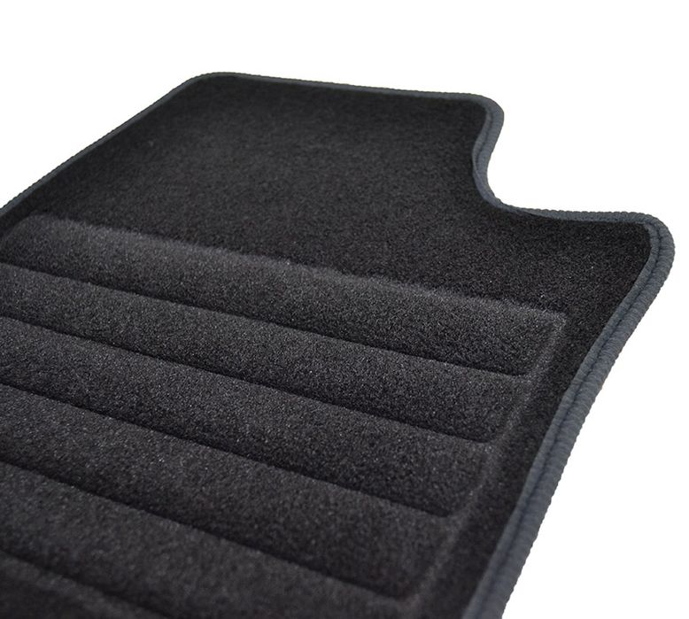 Covorase mocheta Mercedes Clasa ML W166 10/2011- Clasa GL X166 11/2012- Negru, set de 4 bucati