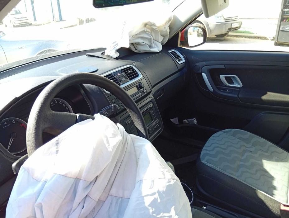 Skoda Fabia 1.2 на части