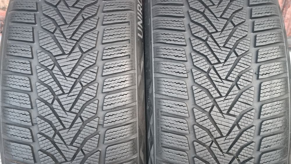 235/40/19 Uniroyal Дот 3523