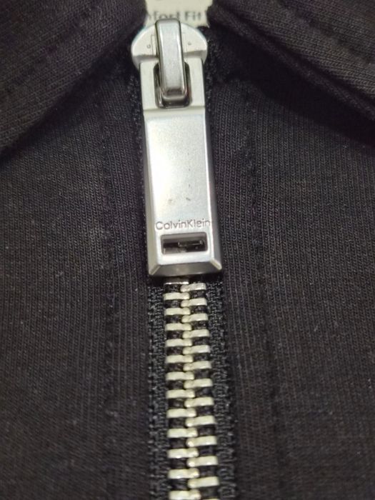 Продам Calvin Klein Оригинальный