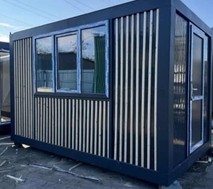 Vand containere modulare la super preț-calitate