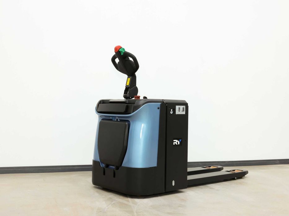 Электро транспалет 2 000 кг с платформой Royal Forklift  RY P20 S-T