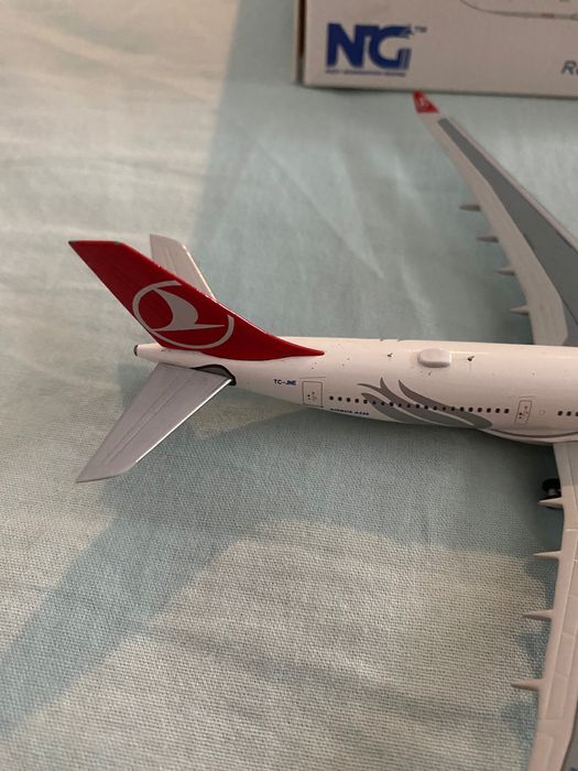 Vand macheta avion Turkis Airlines