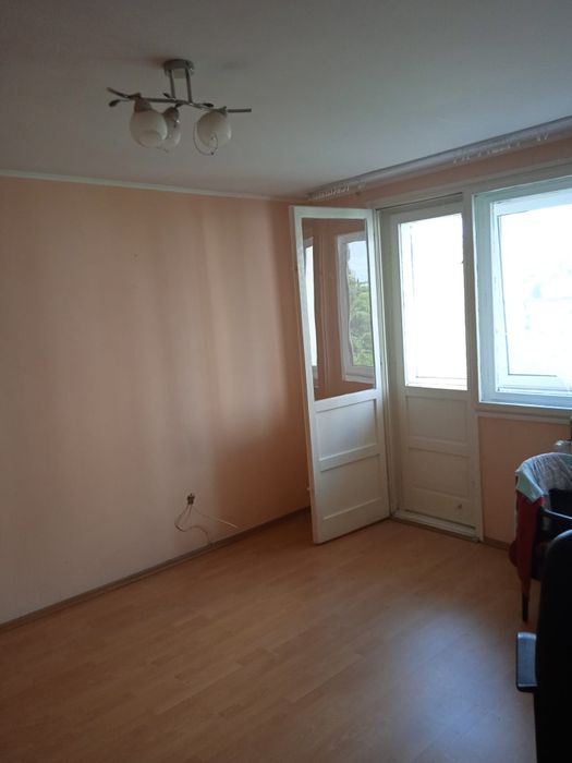Vând apartament 3 camere Drumul Taberei