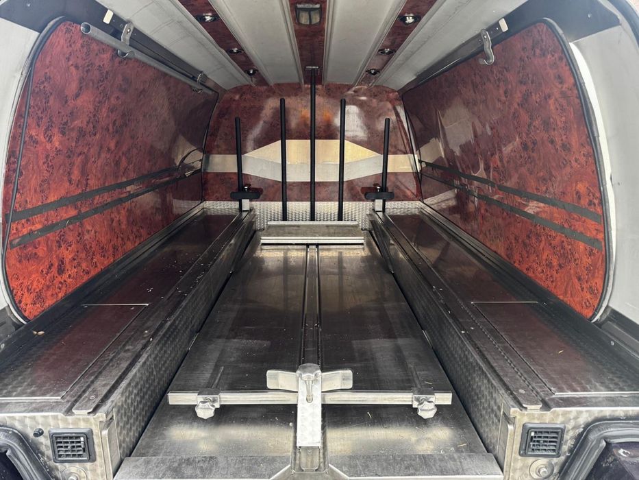 Mercedes E220 SD Funerar / Dric *Automat*