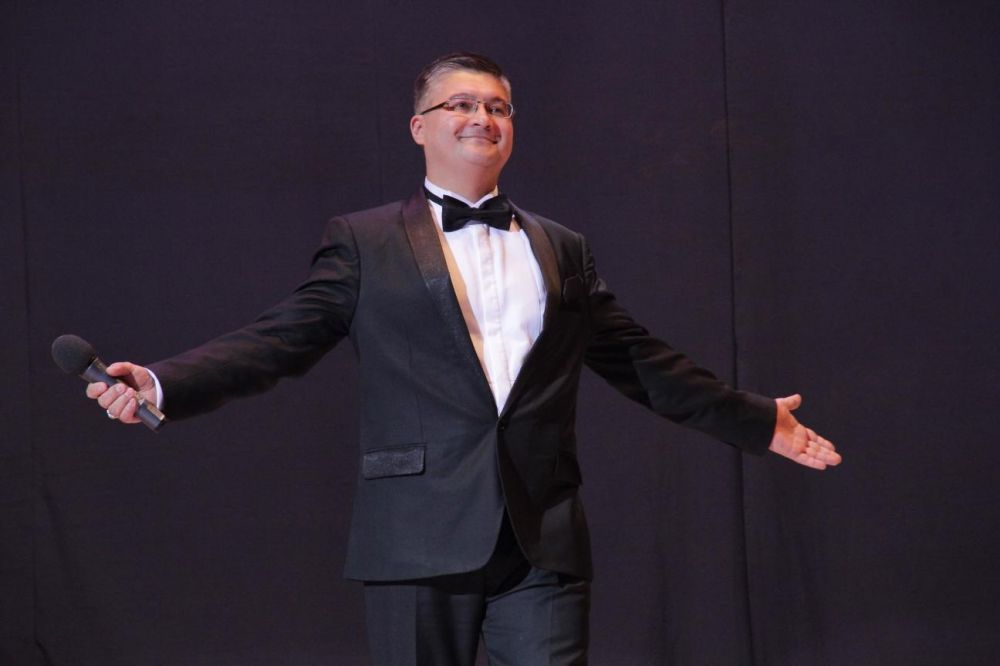 Ведущий.Татарские песни музыка у Вас на торжестве!