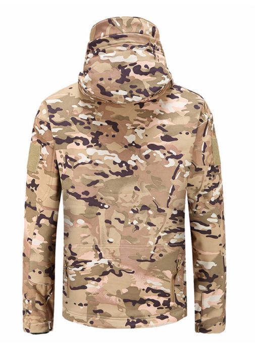 Подгряващи ловни якета.