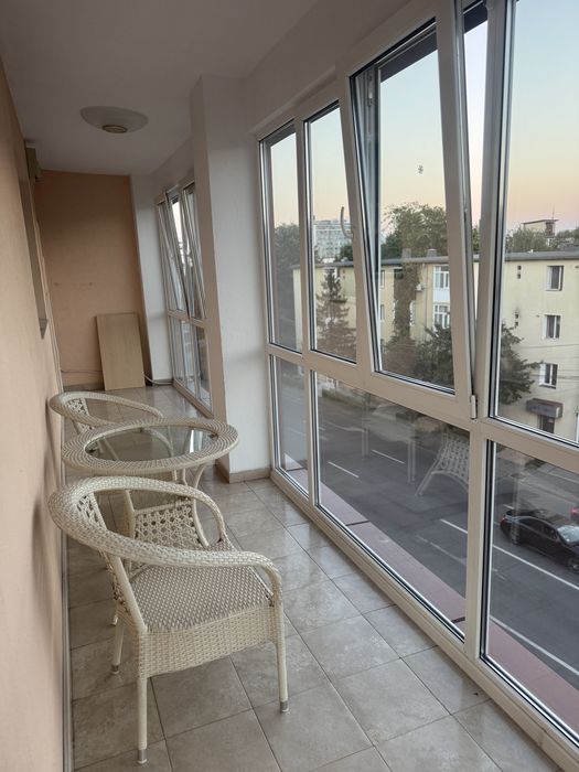 Apartament 3 camere central de inchiriat disponibil incepand cu data de 1 septembrie