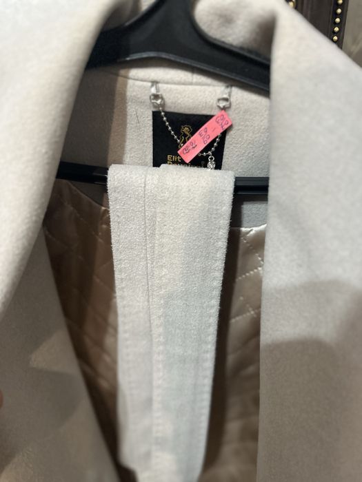 Продам пальто красивое