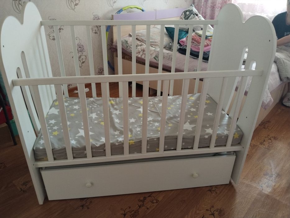 Манеж с матрасом