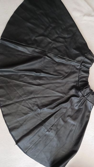 Дамска кожена пола