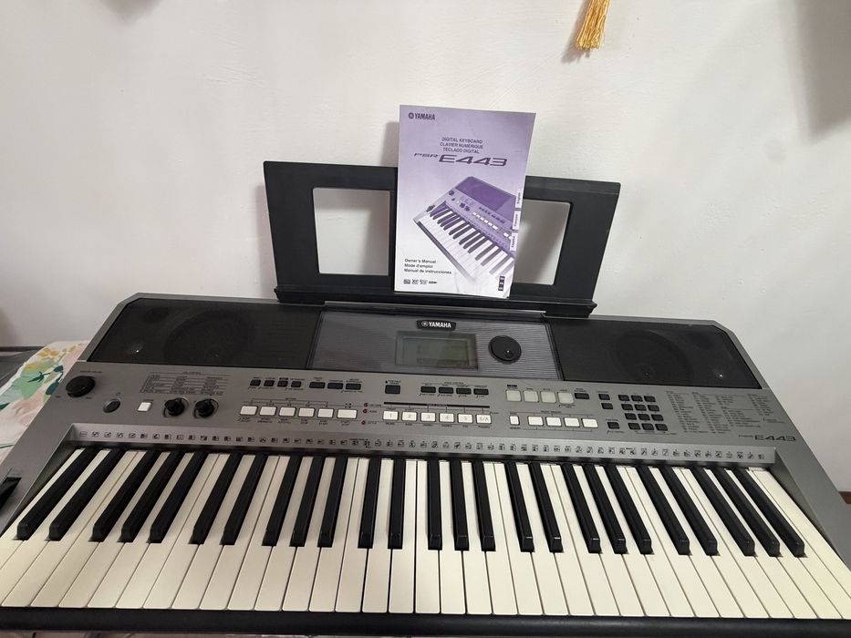 Синтезатор Yamaha E443