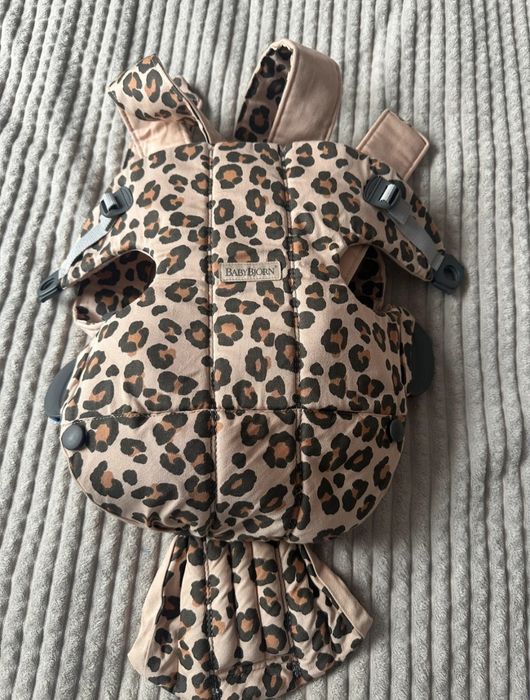 Marsupiu Anatomic BabyBjorn mini -Editie limitata Leopard
