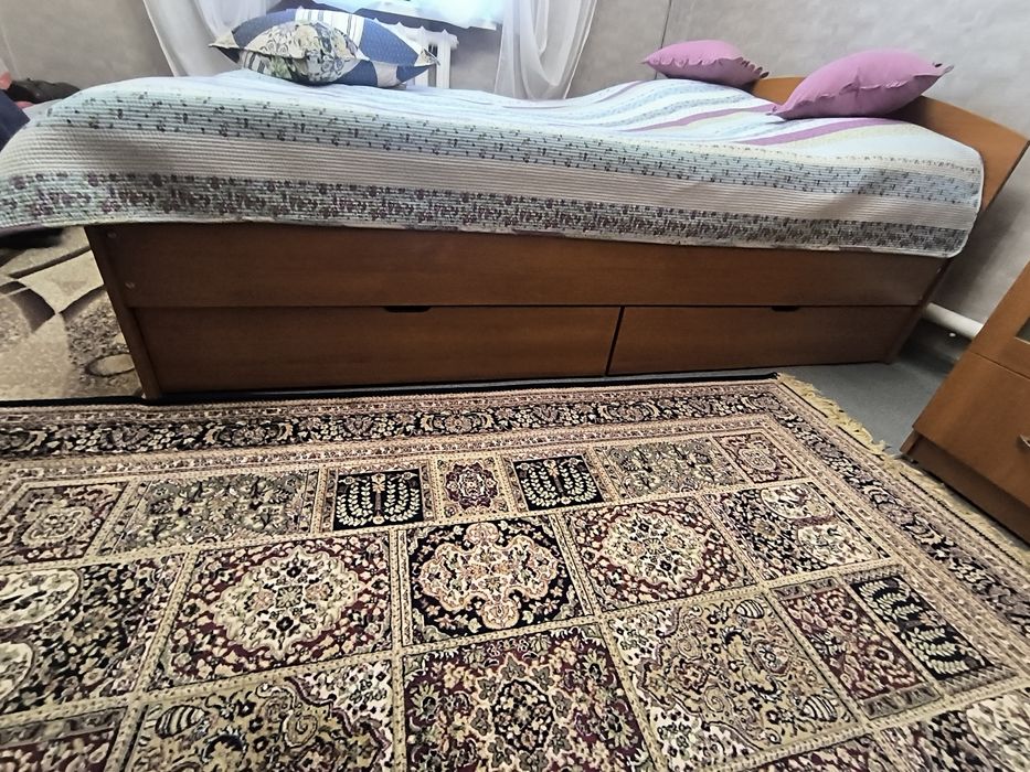 Спальный гарнитур.