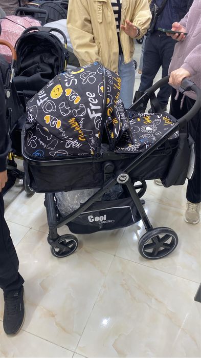 Продам коляску 2в1 хорошее состаяние