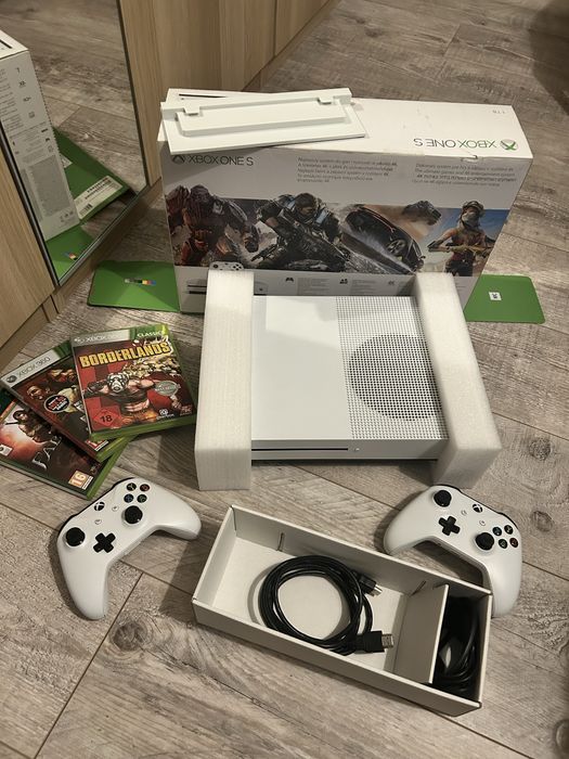 Xbox One S 1Tb impecabil
