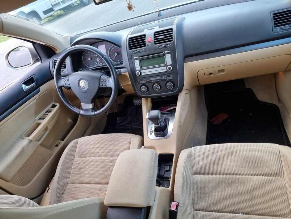 Dezmembrari VW Jetta 3 1.4 TSi 170 cai BLG cutie dsg 128.000 km