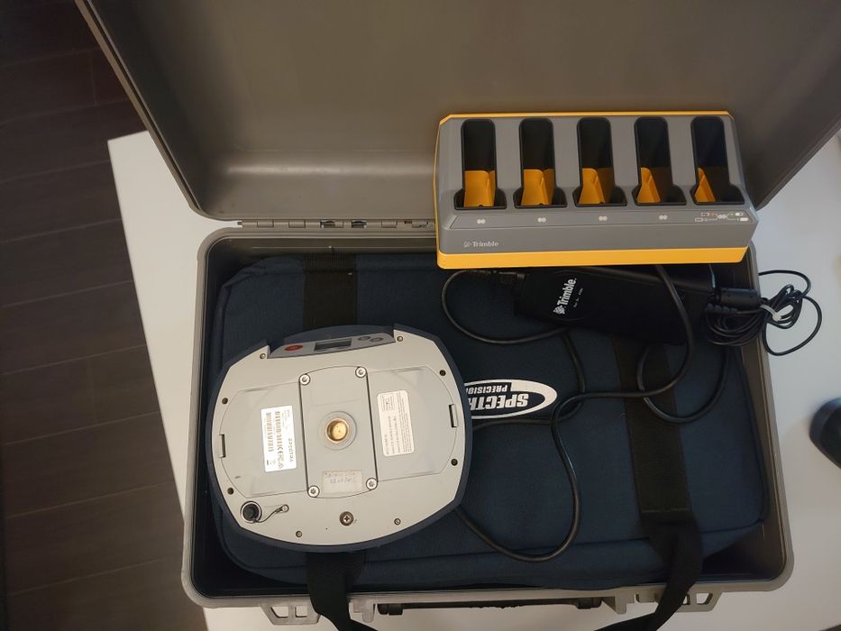 Gps Spectra Geospatial - Precision  SP85 GNSS