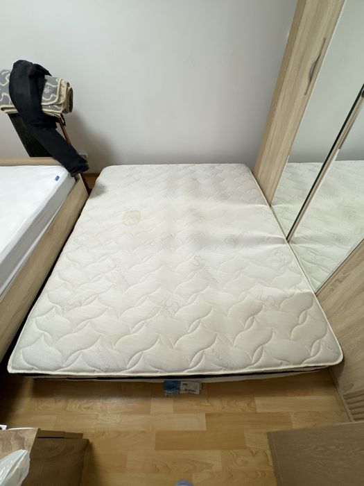 Матрас для двухспальной кровати