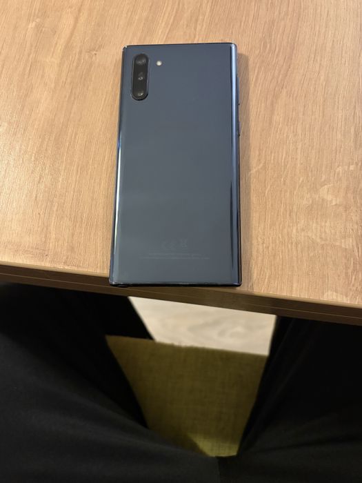 Vand samsung note 10 aura black de 256 gb