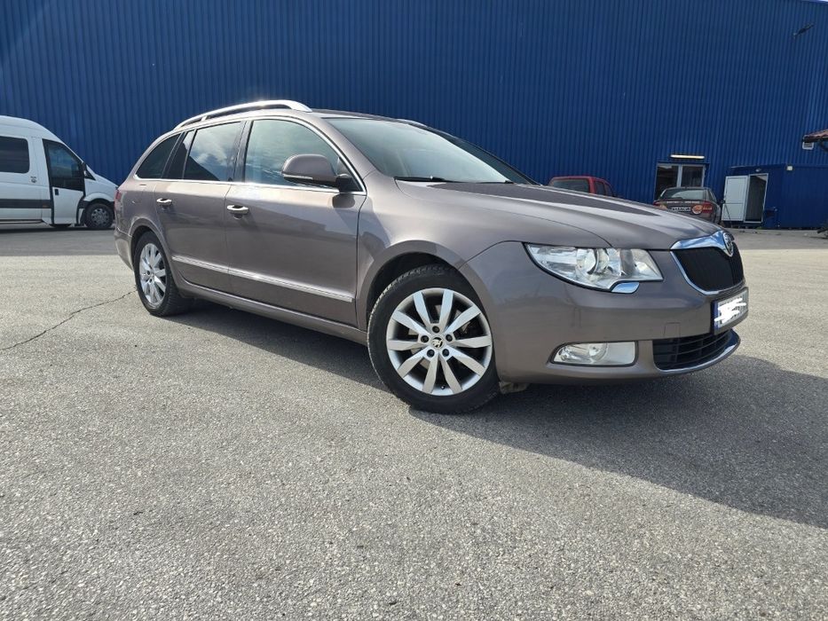 Skoda Superb 2011