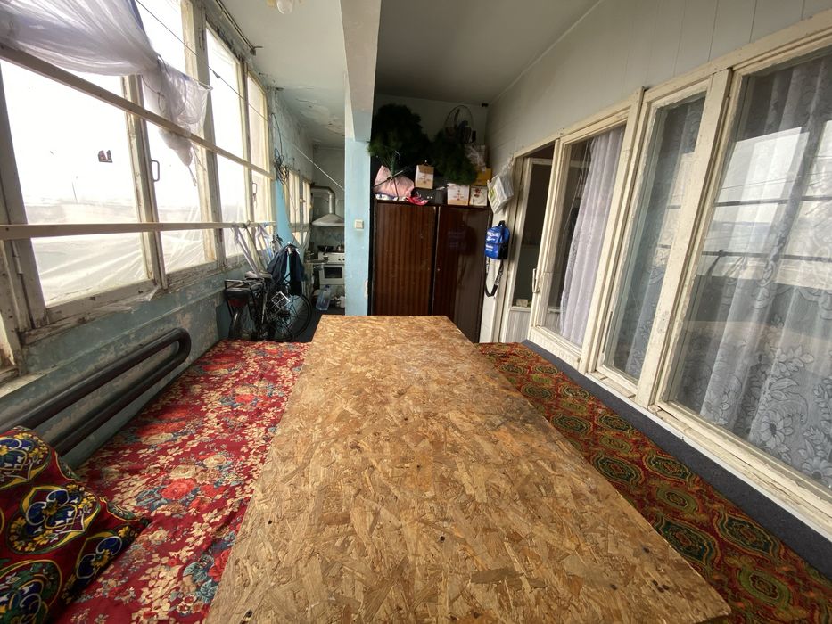 Продается квартира  Панельном 1 комнотной переделанный 2 комнотную.