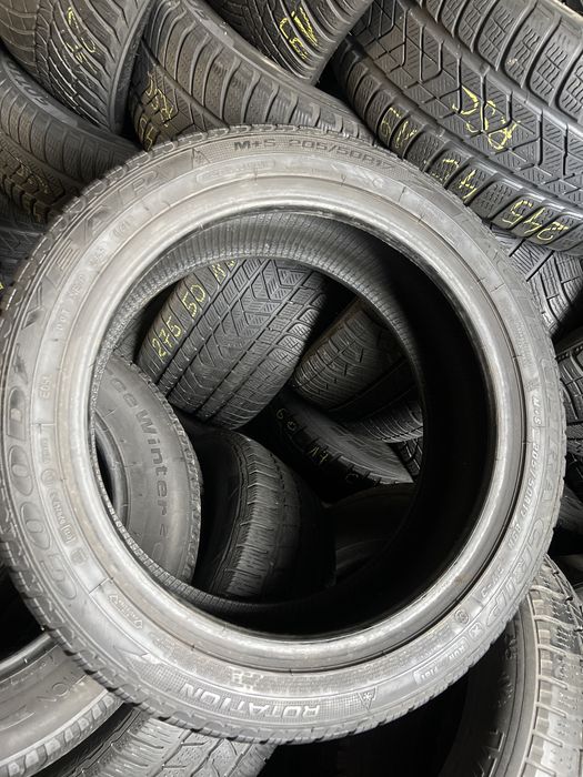 4 anvelope de iarna 205/50/17 goodyear runflat!