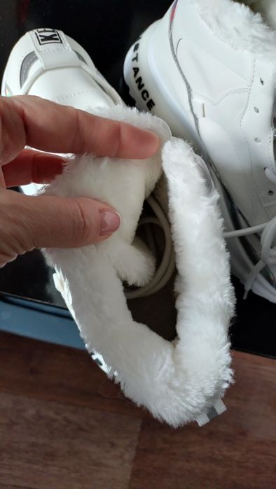 Кроссовки зимние новые