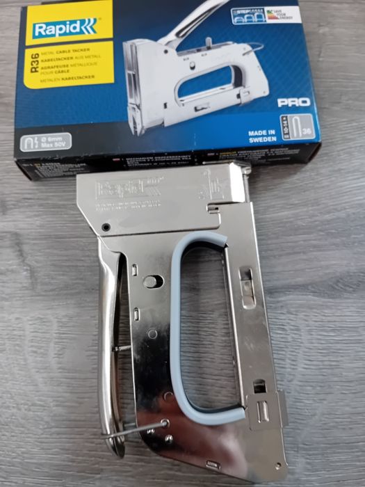 Capsator profesional  pentru cabluri RAPID R 36