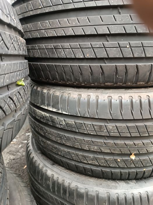 Vând 3 seturi anvelope