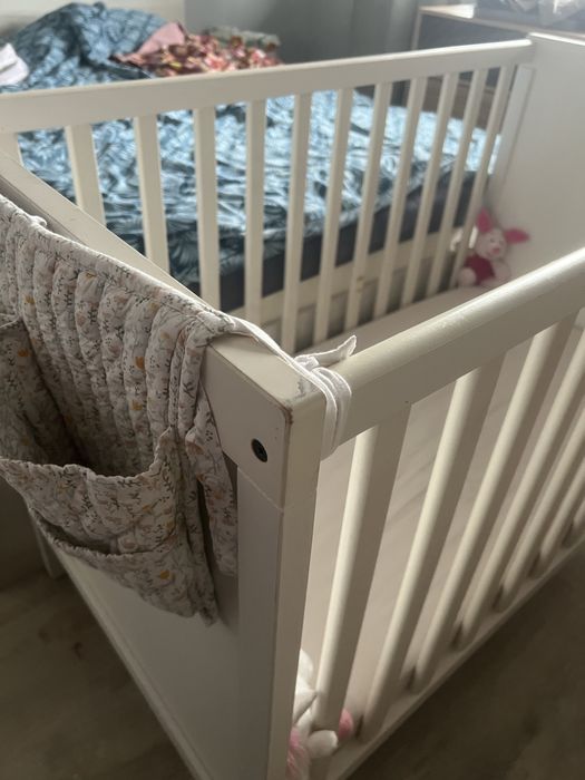 С подарък - Детско легло/креварче/кошарка Sundvik с матрак Rainy