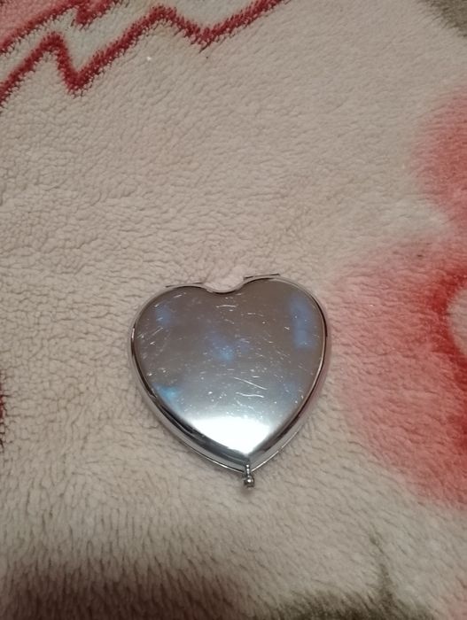 Vand.o.oglinda rara , piesa si pentru colectionari