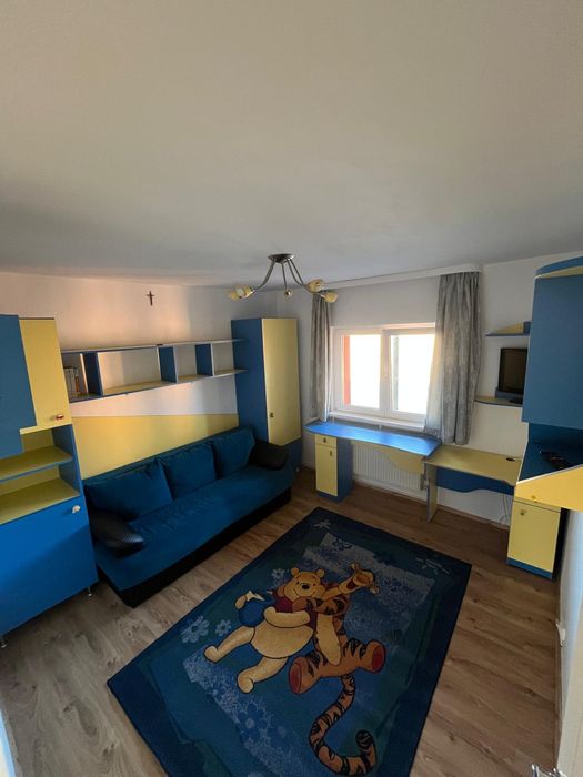 Închirierz apartament 3 camere decomandat