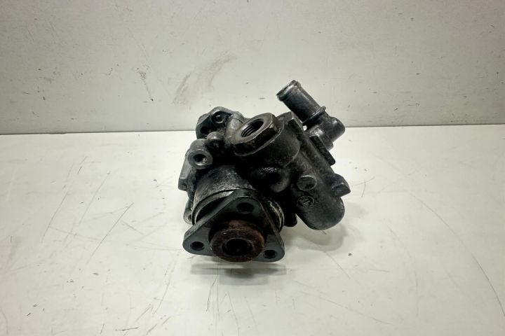 Pompa servodirectie  8d0145155q Audi A4 B5 (facelift) seria
