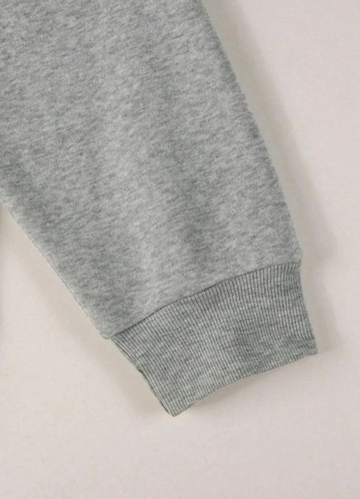 Сив oversize суичър с качулка – унисекс