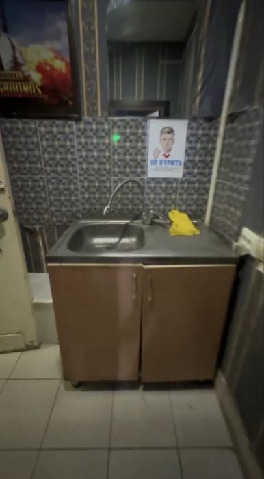 Аренда полуподвального помещения, рядом ресторан Жуманджи вдоль дороги