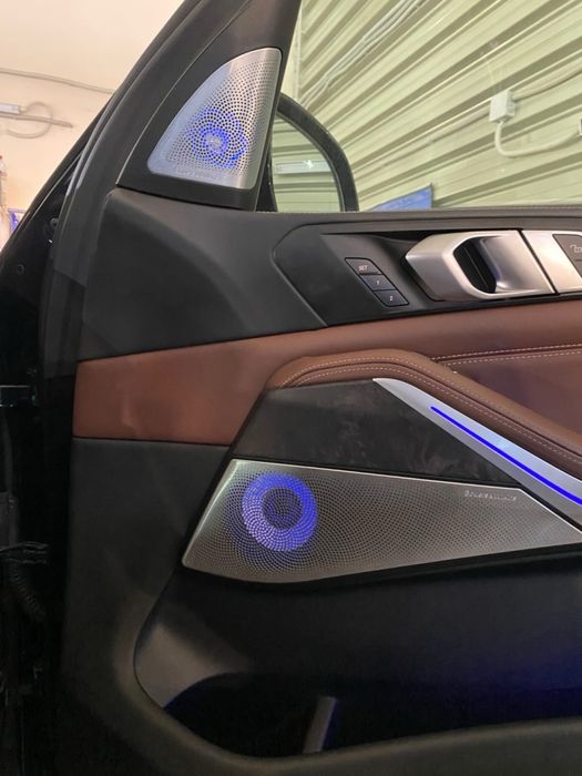 BMW X5-X7 Bowers and Wilkins