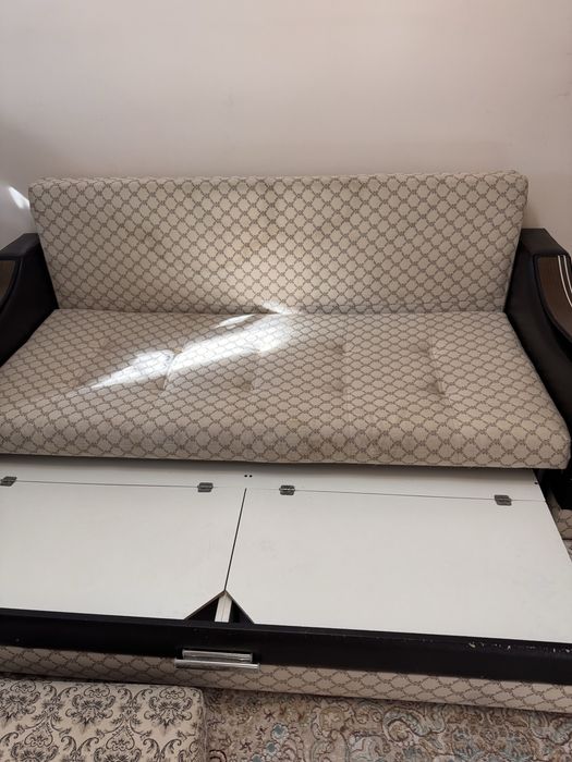 Диван для гостиной