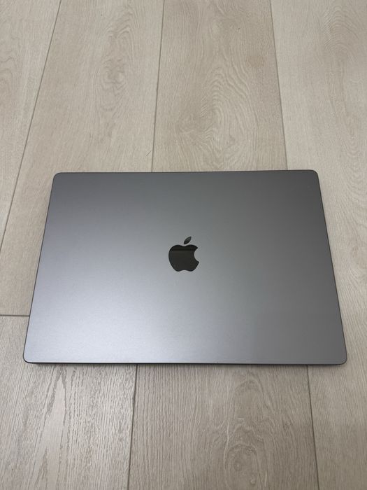Macbook Pro 16 m1 pro 16/512