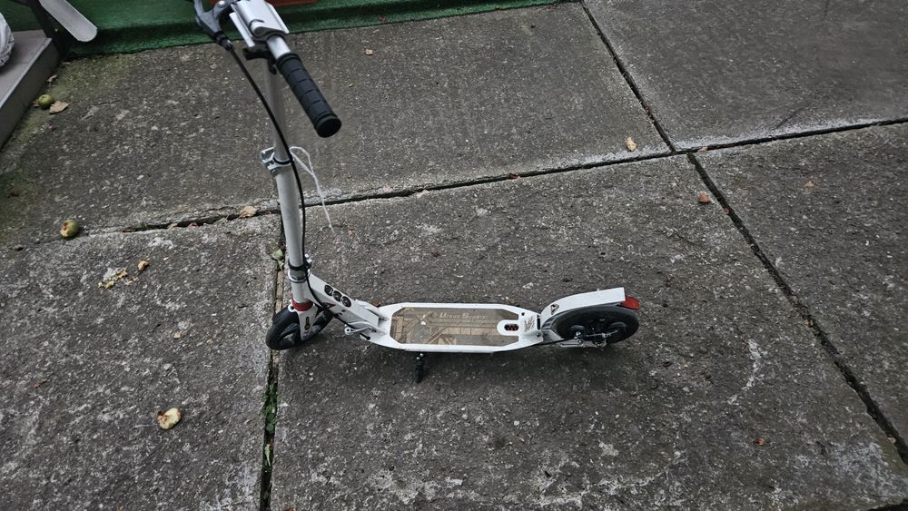 Vând trotinetă pentru copii sau adulți