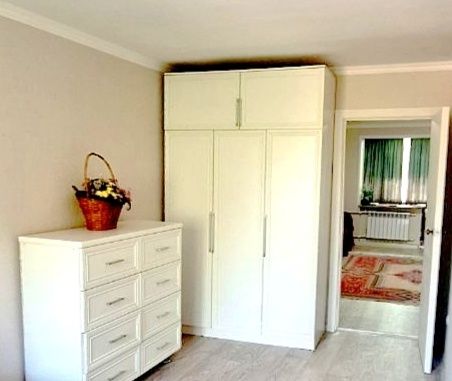 АРЕНДА 2/4/4, Чиланзар 1, ул. Мукими, балкон 2x4