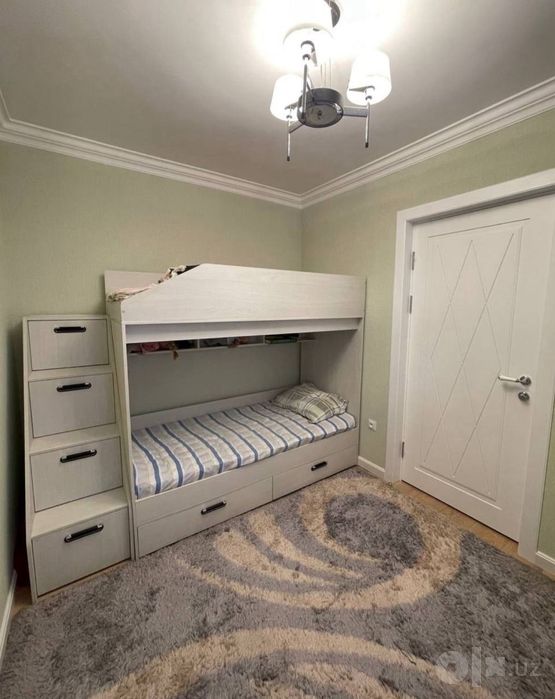 Новомосковская 15 гор больница Кирпич площадь 41кв.м 2этаж