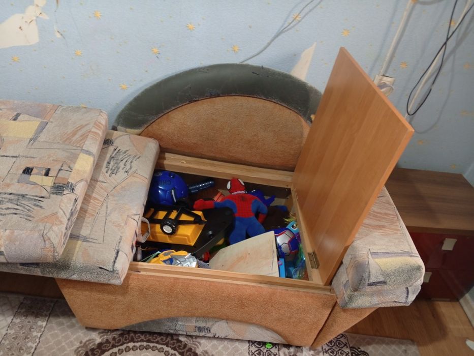 Продаётся диван тахта