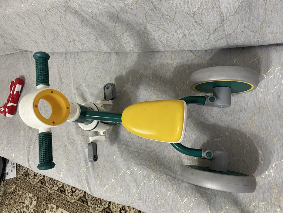 Беговел - велосипед в отличном состоянии