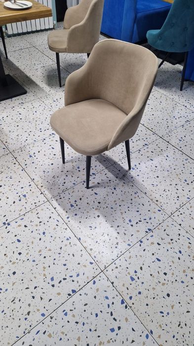 Продам мебель для кафе