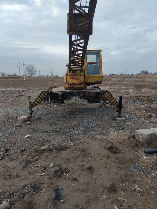 Avtokran zil yangidek turipti texnik xolati alo