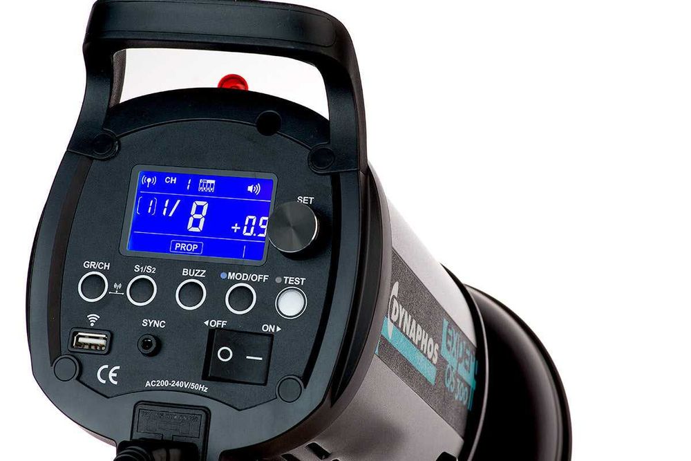 Студийна Светкавица QS-300 II