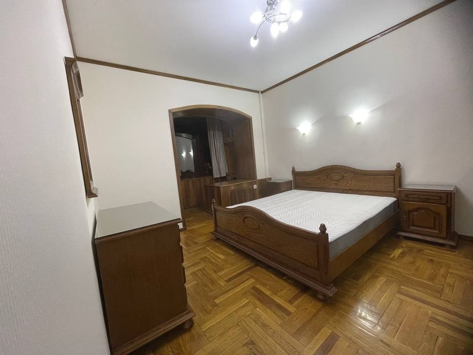 Метро Космонавтов 3/3/4  ЦУМ (Центр) аренда