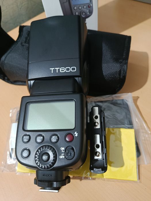 Накамерная вспышка Godox Thinklite TT600